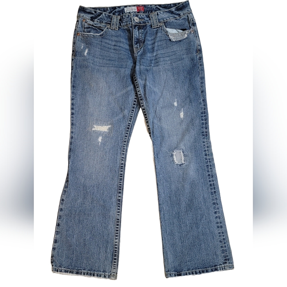 Aeropostale Chelsea Skinny Bootcut Distressed Patched‎ Jeans Size 11/12 Short